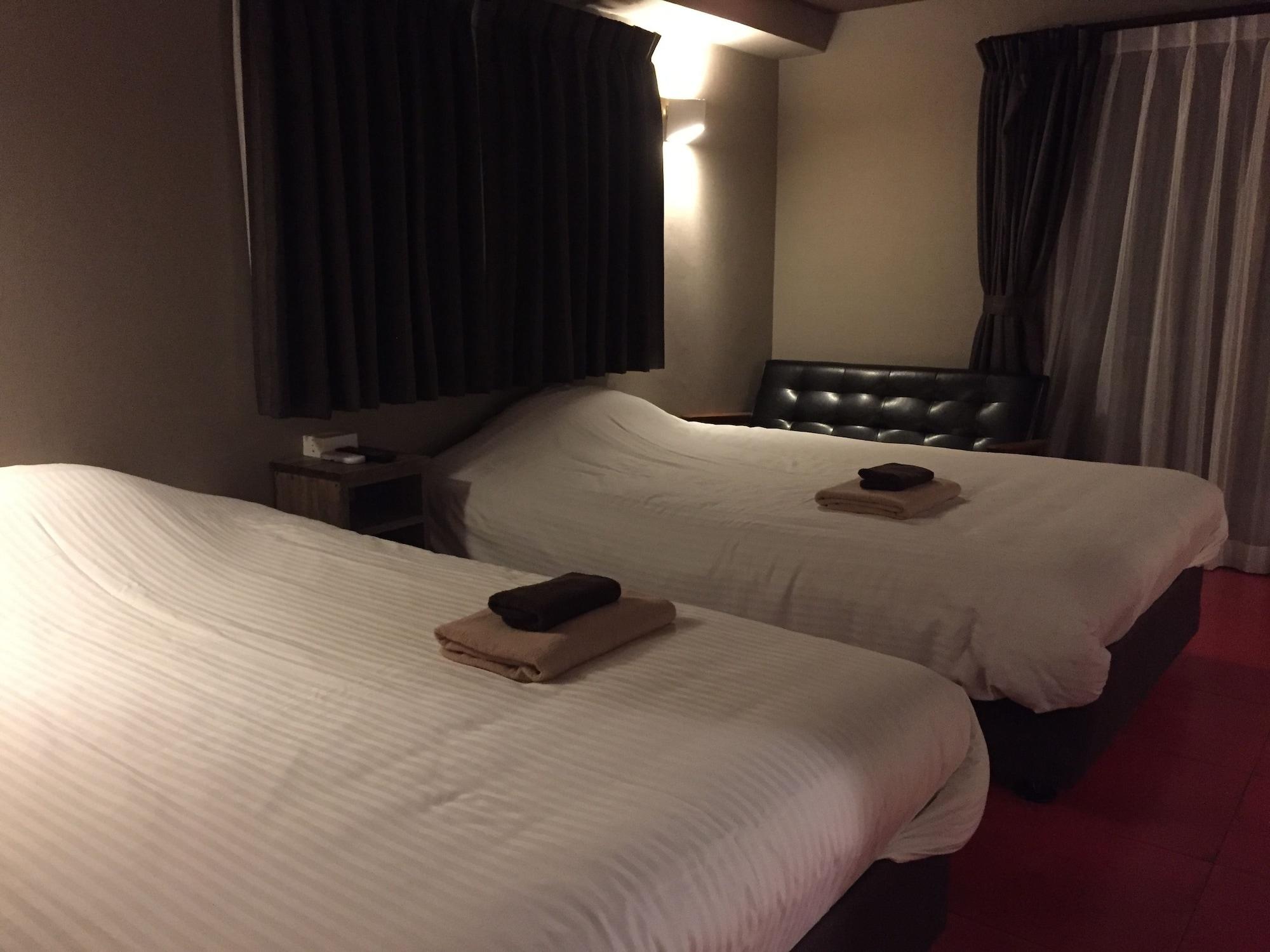 โฮเต็ล ซันเซ็ต อเมริกัน Hotel ชาตัน ภายนอก รูปภาพ