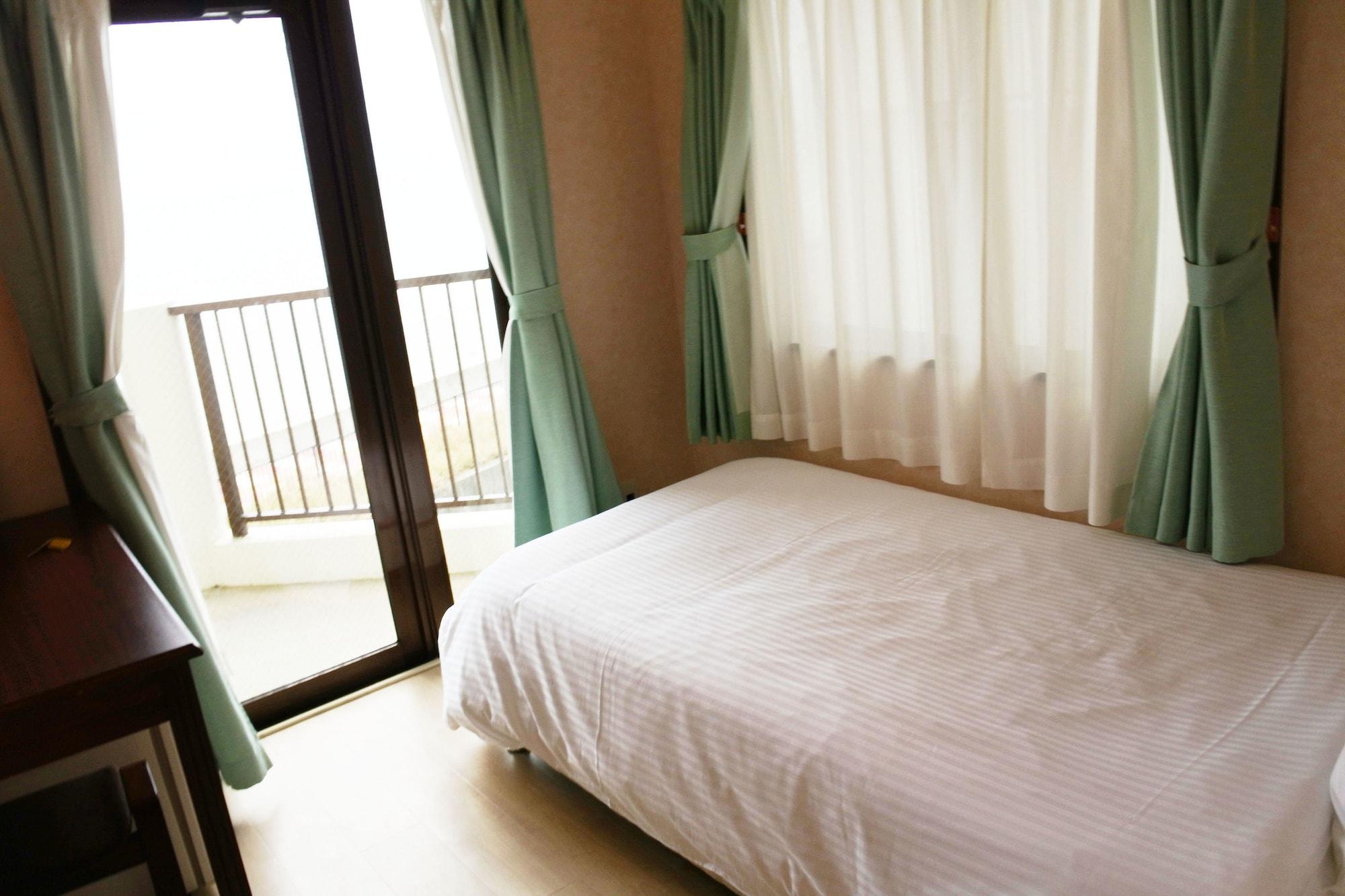 โฮเต็ล ซันเซ็ต อเมริกัน Hotel ชาตัน ภายนอก รูปภาพ